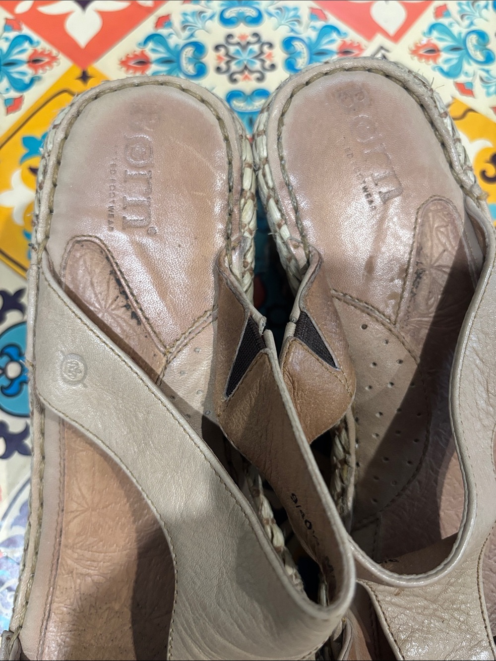 Born Comfortable Beige Leather Womenās Sandals